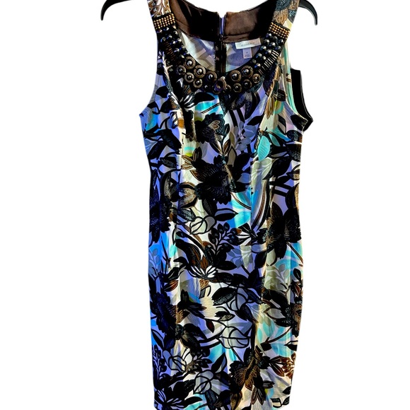 Dress - Picture 1 of 1